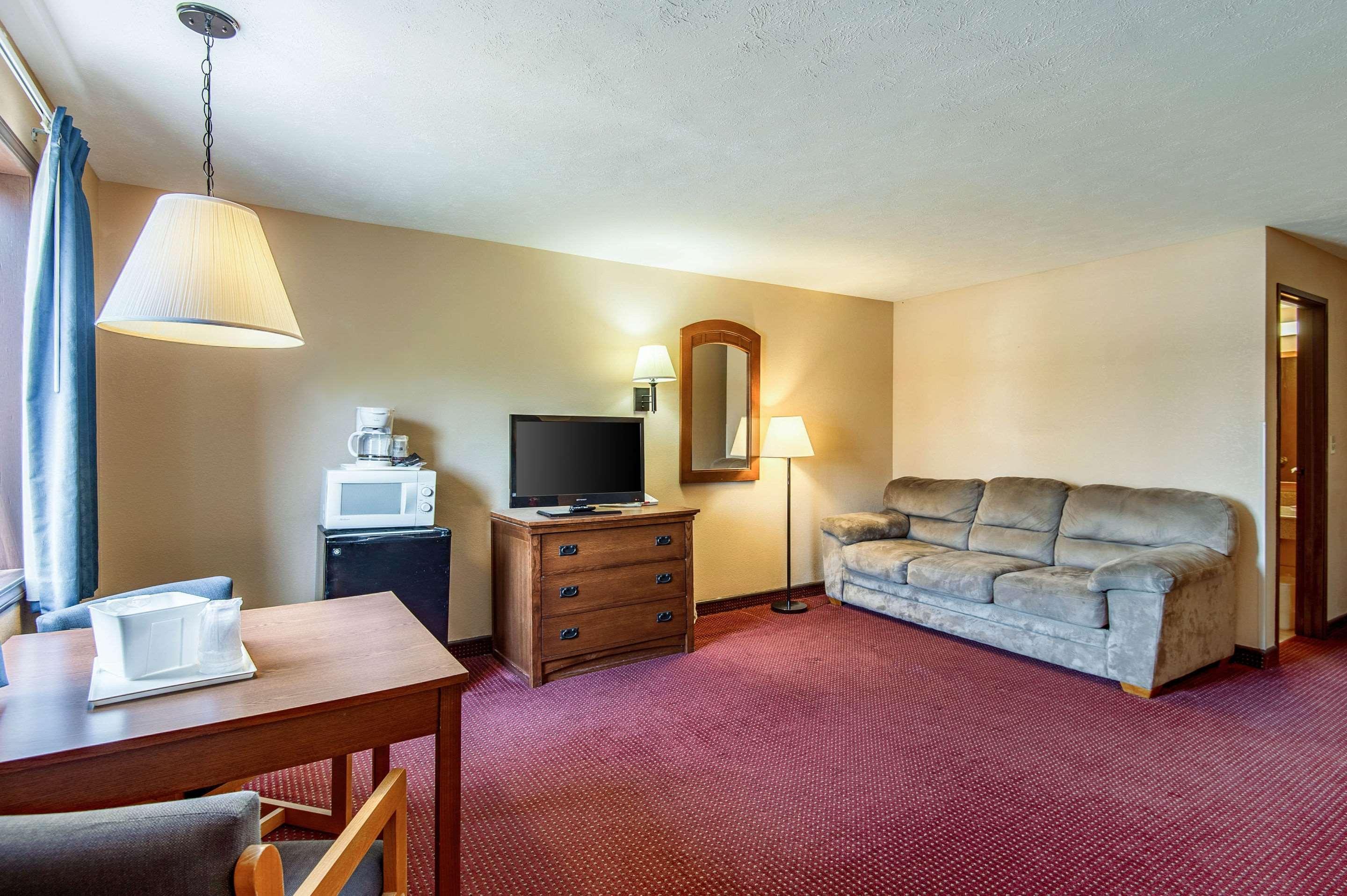 Econo Lodge Junction City I-70 Near Fort Riley Exterior foto